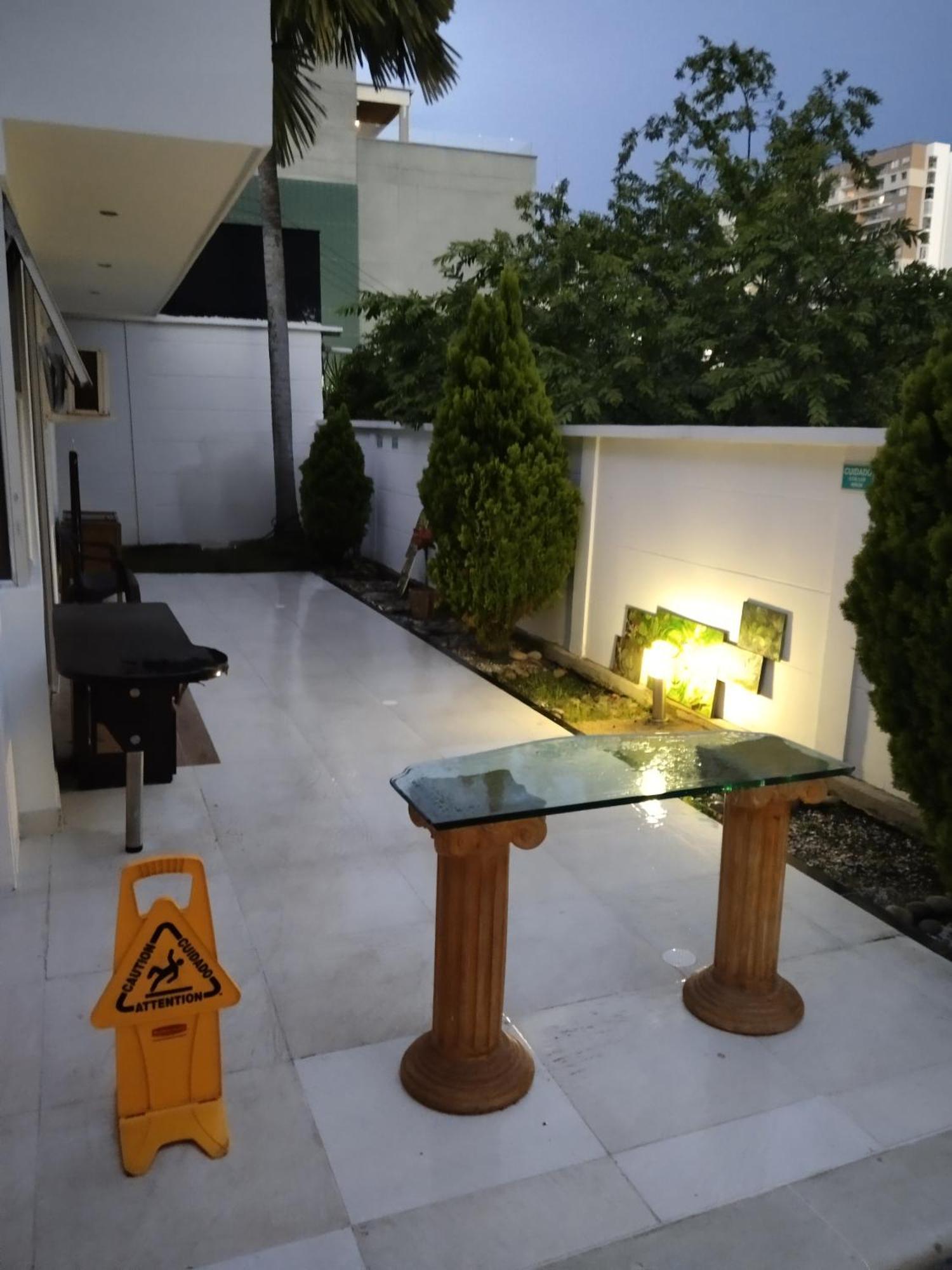 Hotel Premium House Floridablanca Ngoại thất bức ảnh